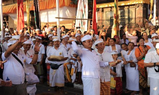 Perang Ketipat atau Siat Ketipat